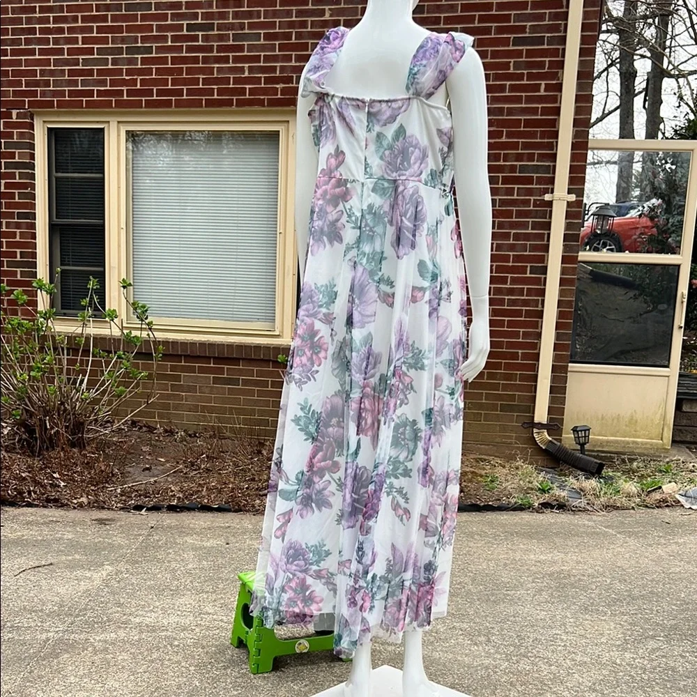 VGUC Cream Sleeveless Scoop Neck Maxi Sundress - Picture 3 of 4